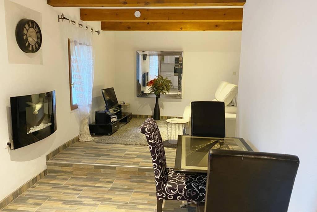 Calme Dans Maison De Village 60M2 Super Confort Digne-les-Bains Buitenkant foto